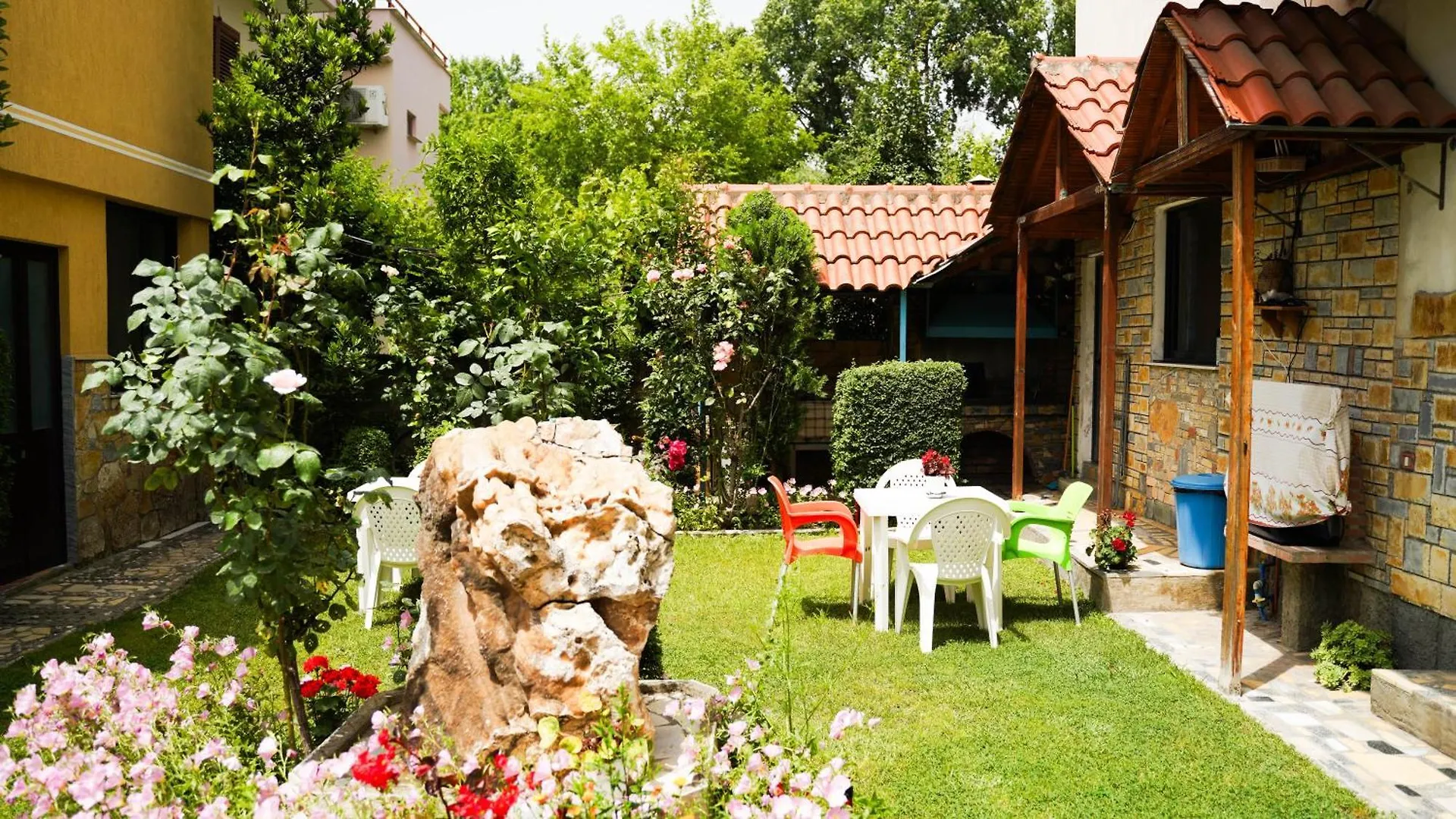 Apartment Vila Aliaj Cozzy Room For 2 Durres Albania