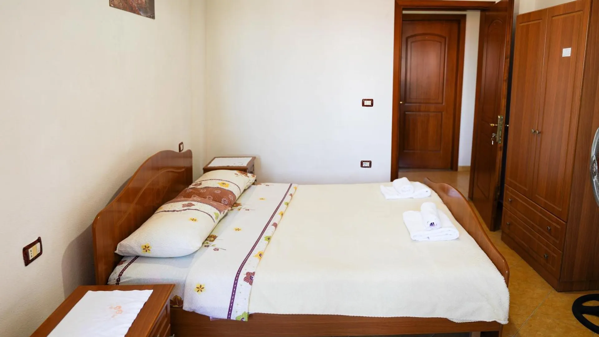Apartment Vila Aliaj Cozzy Room For 2 Durres