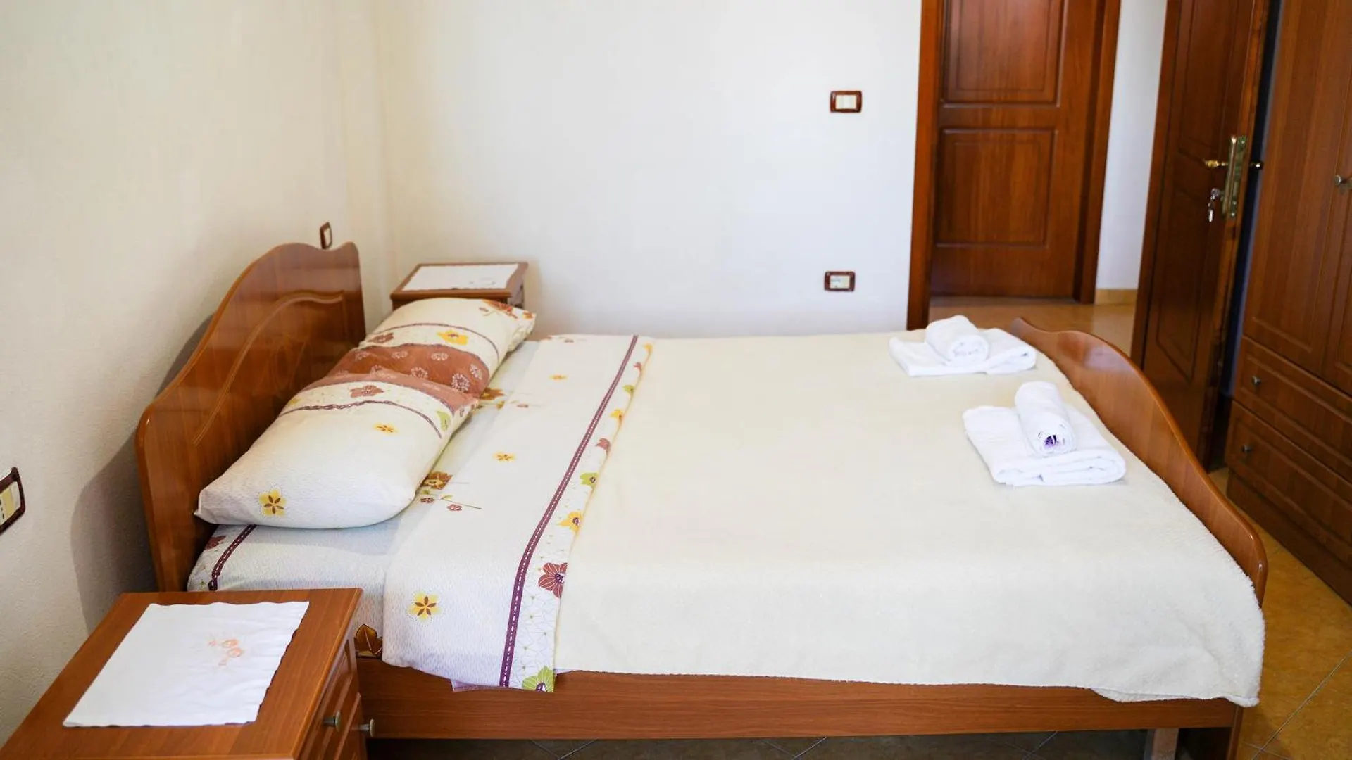 Vila Aliaj Cozzy Room For 2 Durres 0*,  Albania